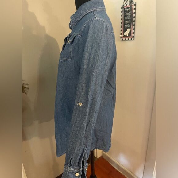 Women’s HAN MEIZHILIAN denim button-down dress shirt. Size medium - Picture 5 of 9